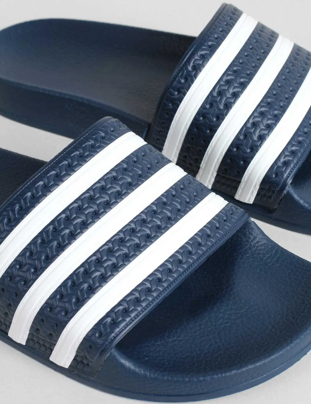 adidas Adilette Slides - Navy/White