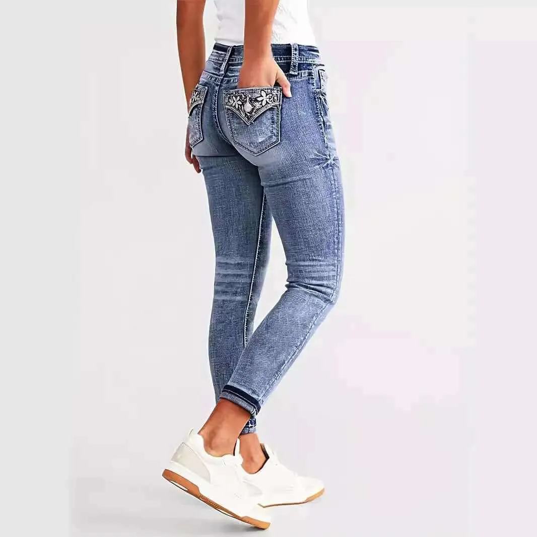 Glow Chic's Skinny Leg Slim Fit Stretching Jeans