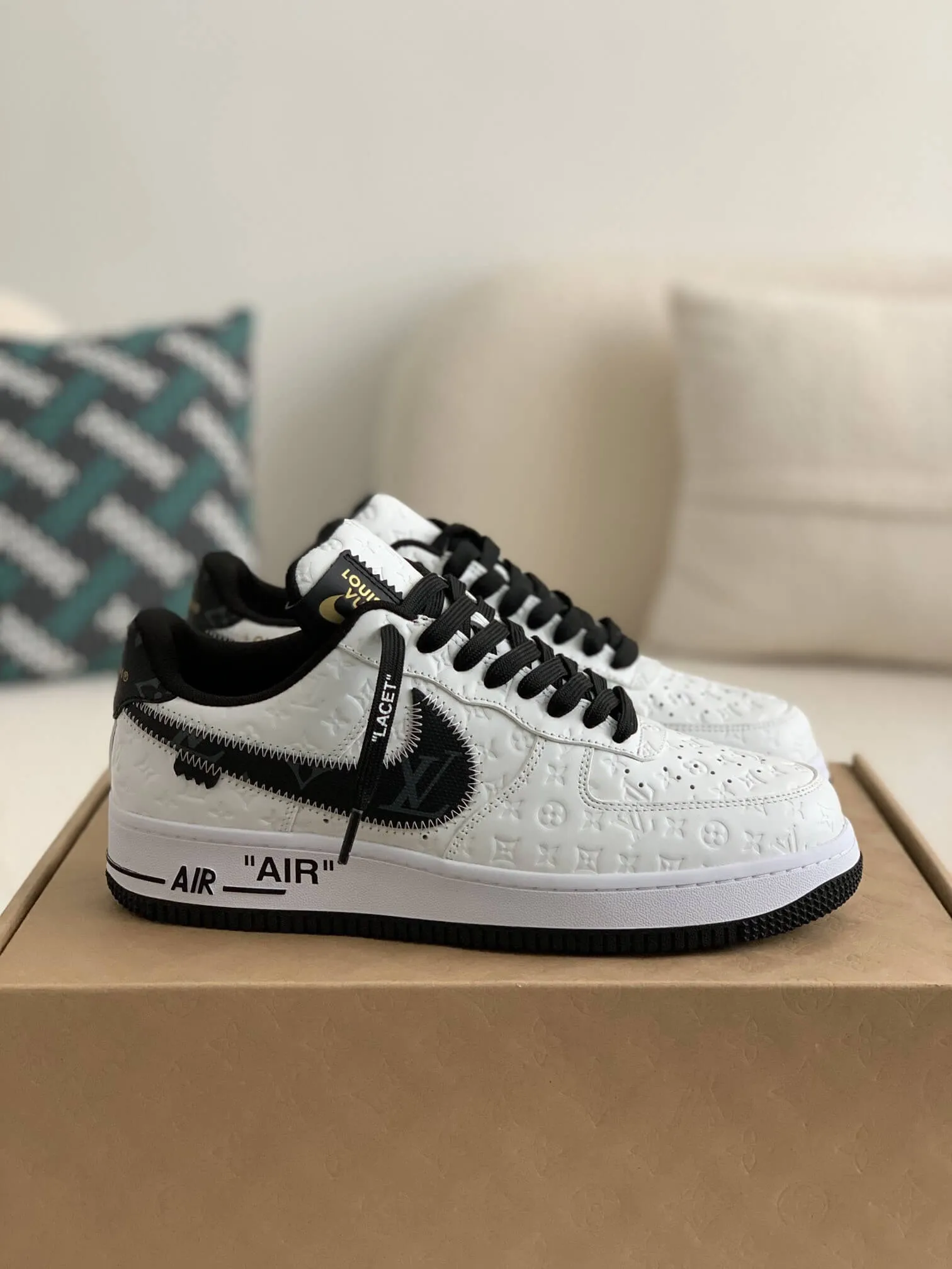 Nike x Louis Vuitton LV Air Force 1 Trainer White Black Sneakers