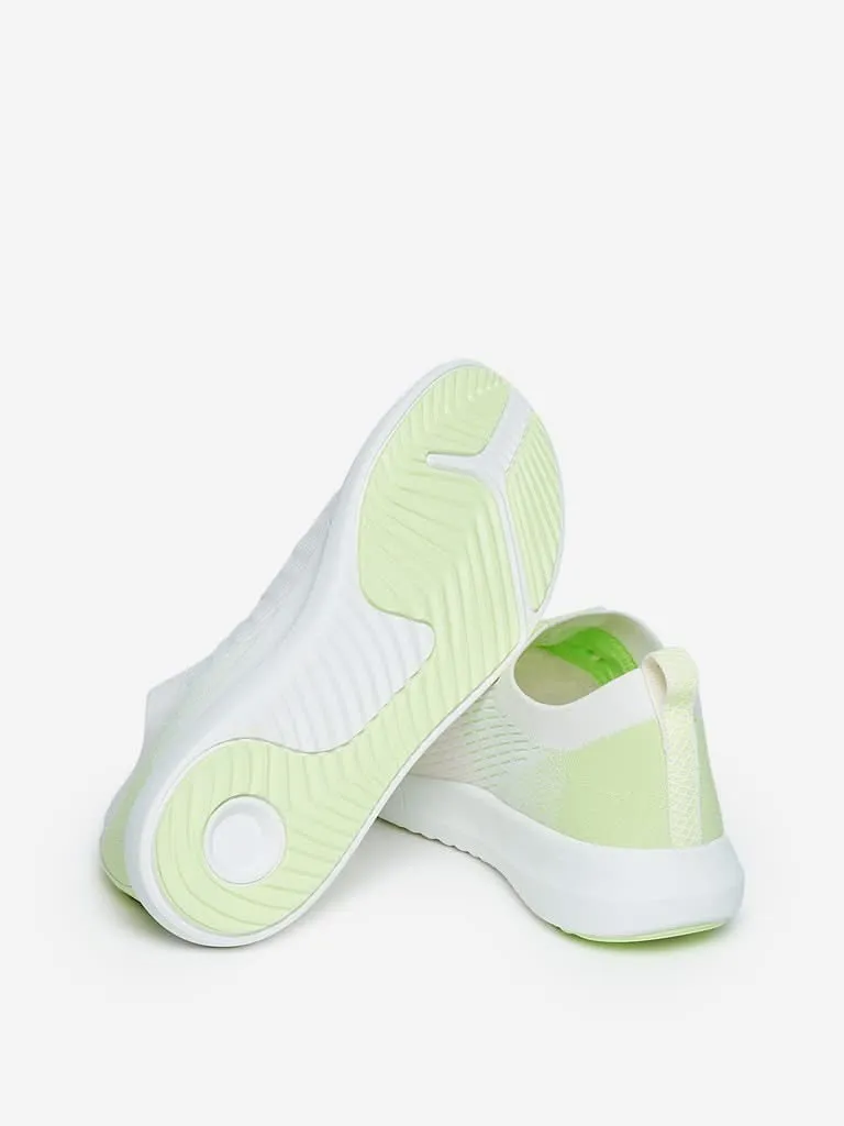 SOLEPLAY Off White Self-Texture Slip-On Sneakers